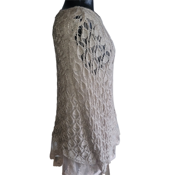 Ryu Tan Crochet Knit 3/4 Dolman Sleeve Top - Picture 3 of 6